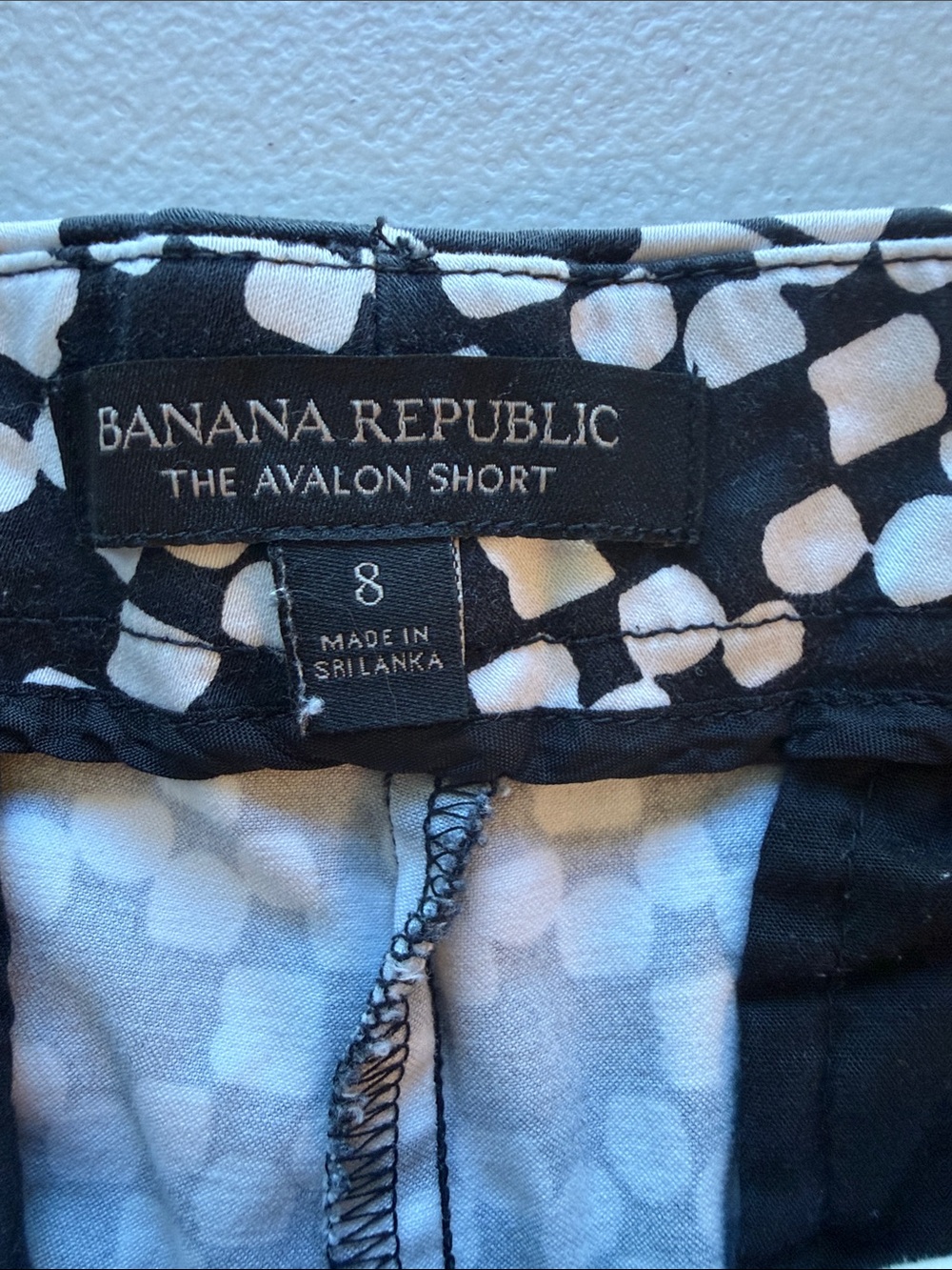 Banana Republic Dark Navy & White Geo-Print Bermuda Shorts - Picture 7 of 15